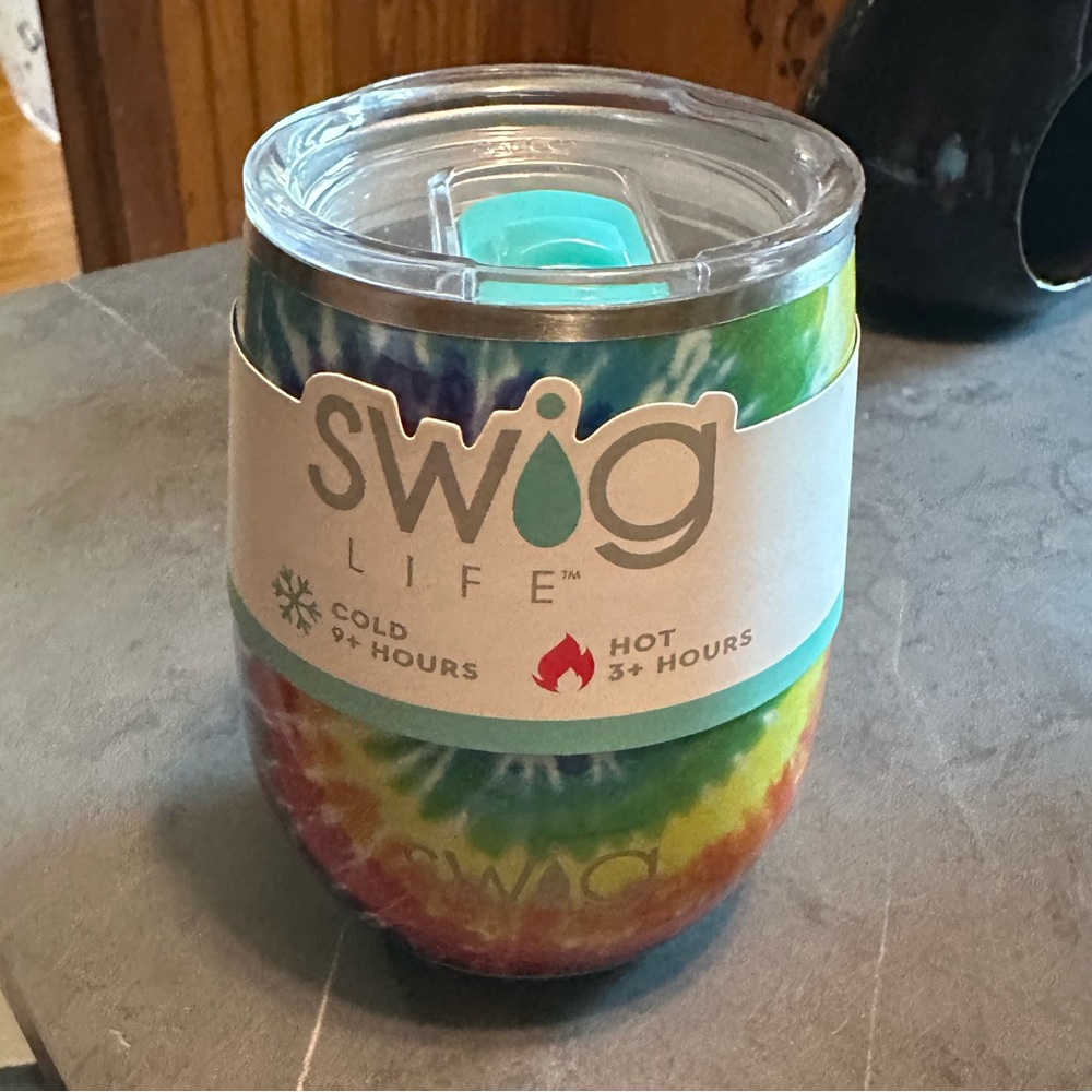 New Swig Life Wine Tumbler